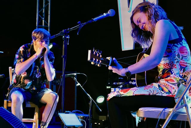 Will Pound and Jenn Butterworth performing at Warwick Folk Festival 2025.