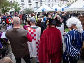 Crowds in Warwick watching entertainment. Photo by George Gulliver Photography