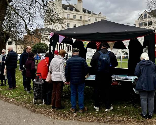 The third February public engagement event in Christchurch Gardens. Photo credit: Esther Peers.