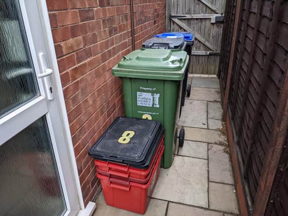 Residents with a scheduled collection are being encouraged to put their food caddies and bins out early on Monday morning (19 September) following the announcement of a bank holiday to mark the State Funeral of Her Majesty Queen Elizabeth II.