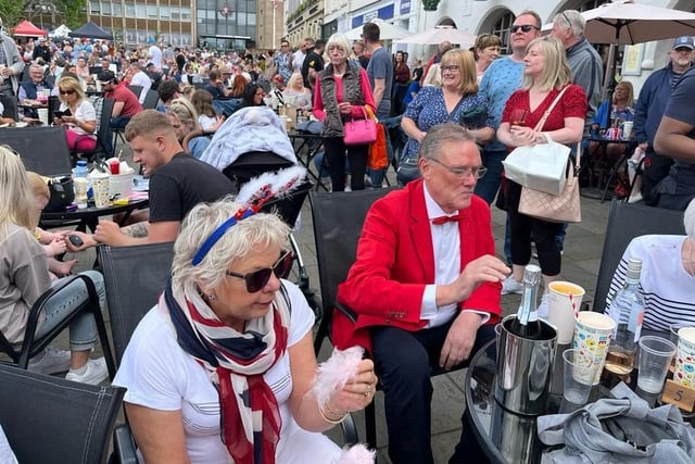 Hundreds of people filled the centre of Warwick to celebrate Queen’s Platinum Jubilee on Thursday.