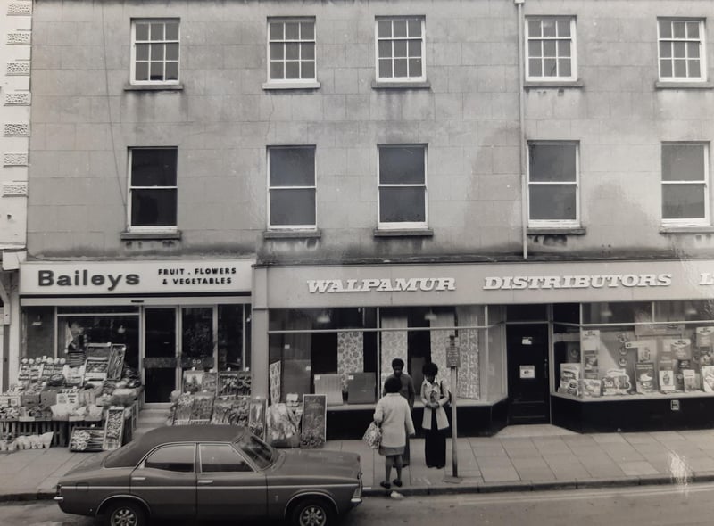 A view of Warwick Street, Leamington, 1974.