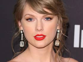 Mega successful singer/songwriter Taylor Swift is said to have begun dating Tom Healey, frontman of rock band the 1975, following her split from actor Joe Alwyn