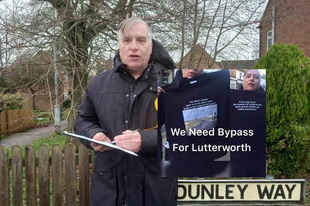 Cllr Sarfas is collecting signatures for a petition to resurrect plans for a bypass.