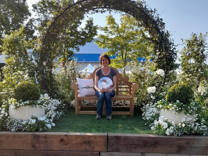 Best Border, Platinum, Claire Morrell.