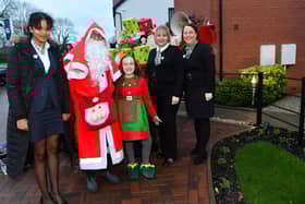 B&DWM & BWM - 07.12.2024-012 - The Sales Advisers were on hand to ensure Santa visited the new development