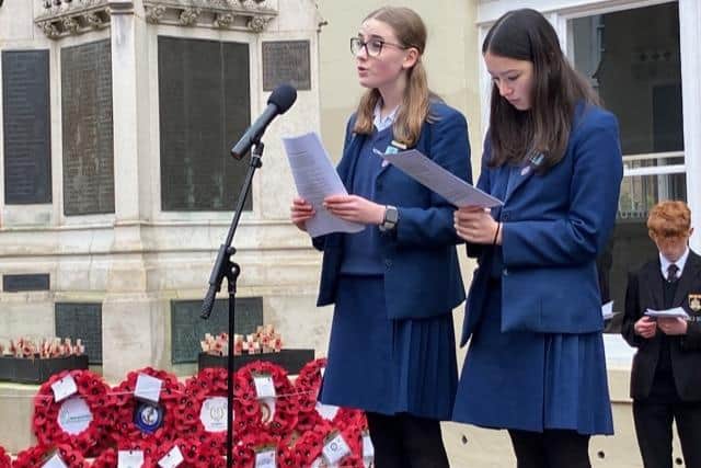Pupils from various schools in Warwick gave readings at the service. Rick Thompson