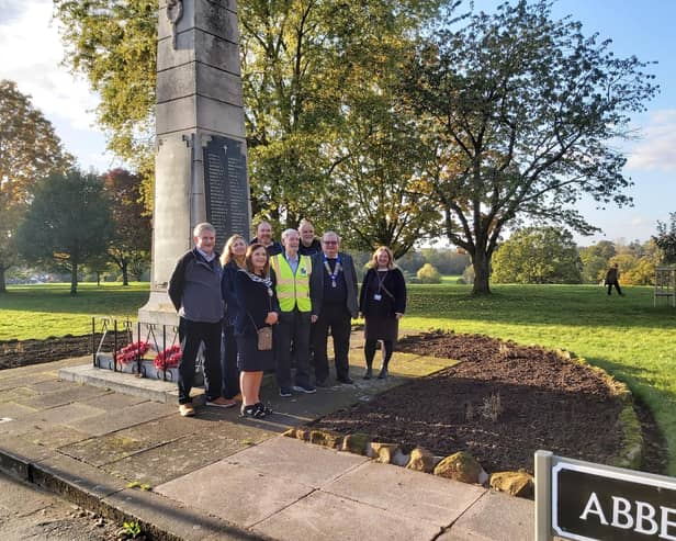 Pictured at Kenilworth War Memorial from left to right Councillor Mark Stevens (KTC), Fern Arnold (Bee Friendly Kenilworth), Councillor Alix Dearing (Mayor of Kenilworth), Councillor Will Roberts (WDC), Bill Davies (Kenilworth Lions), Jon Holmes (WDC), Steve Luff (Kenilworth Lions), Sally Watts (WDC). Photo supplied