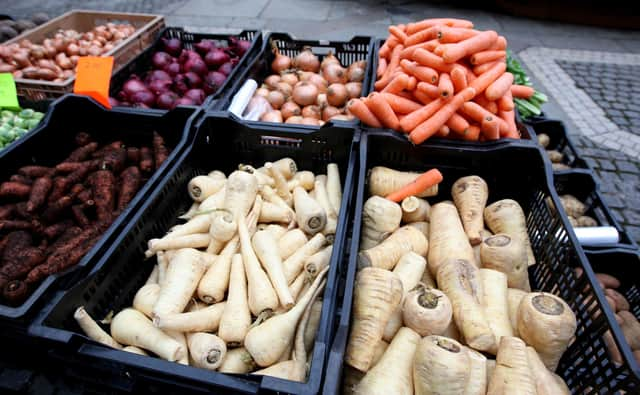 Generic shot of a fruit and veg stall at a farmers market in Richmond, Surry  PRESS ASSOCIATION Photo. Picture date: Saturday  November 24, 2007.  Photo credit should read: Steve Parsons/PA Wire