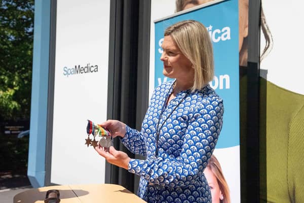Kate Bliss hosts valuation station