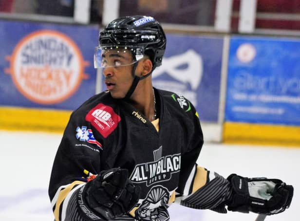 Zaine McKenzie playing for Milton Keynes Lightning. Picture supplied.