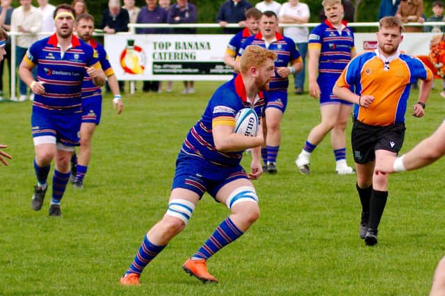 Leamington skipper, Joe Kinghorn, leading from the front. Picture by Gina Ruyssevelt.