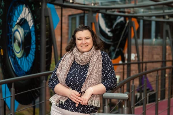 Abbi Head–Author of Credibility Confidence: How to Leverage PR as a Start-up