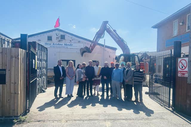 The beginning of the demolition was marked by the presence of Leamington councillors, community leaders, and representatives from various faiths — a sign of the unity and support that surrounds the project.