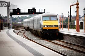 A Chiltern Railways Mainline train.