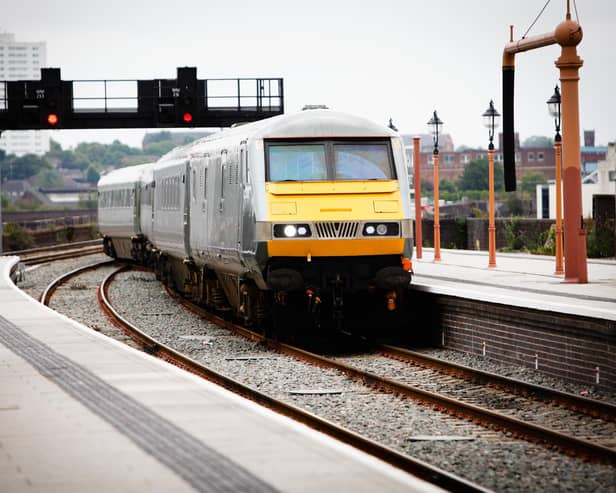 A Chiltern Railways Mainline train.