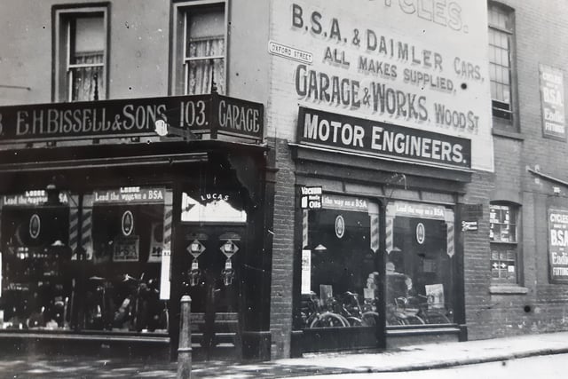 EH Bissell & Sons shop at the corner of Warwick Street and Oxford Street, Leamington - taken around 1930.