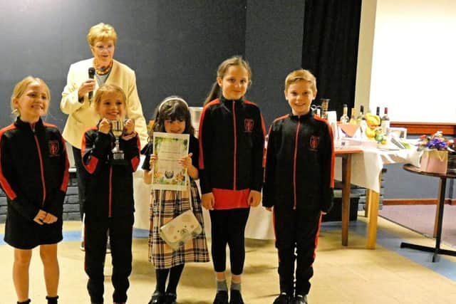 Priors Field School pupils with Kenilworth in Bloom Chairwoman