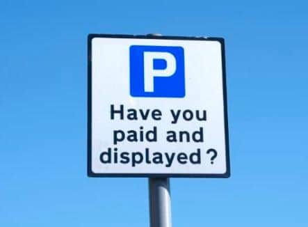 Warwickshire County Council is to install new parking payment machines that take card and contactless – with half of them taking cash.