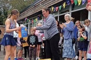 The presentation of awards to tennis players.