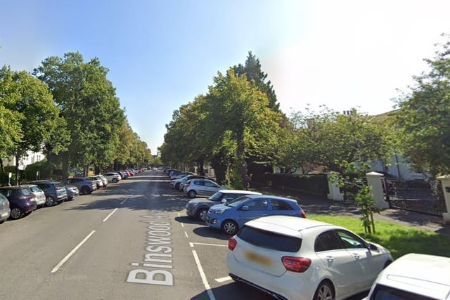 Since 2020, four houses have been sold in Binswood Avenue with the average price being £1,190,500.