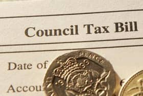 Warwick District Council (WDC) has agreed a budget which will see its element of Council Tax frozen for a second year running.