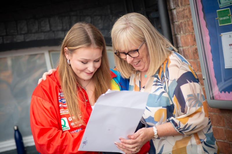 Head Prefect Hannah Longstaff opening her results. Photo by Arnold Lodge School