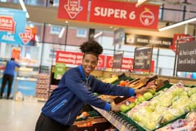 Aldi colleagues in Warwickshire receive extra pay boost