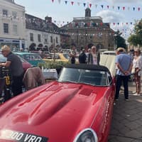 Warwick town centre to turn into open-air motoring museum when classic car show returns