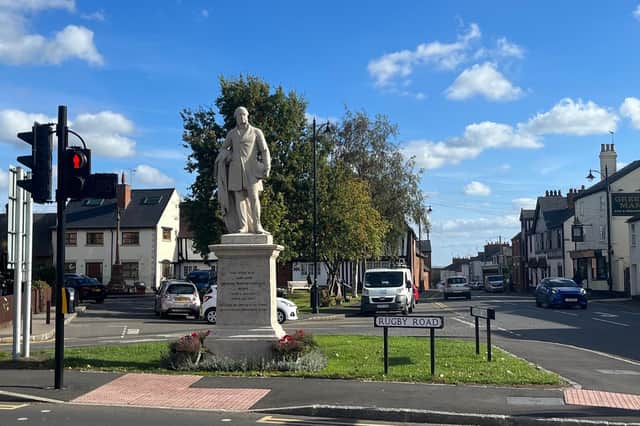 Dunchurch's famous statue pictured on Tuesday, October 11, after the news was shared about new cracks being found in the stonework.