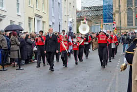 The parade leaving Church Street. Photo by Warwick Court Leet