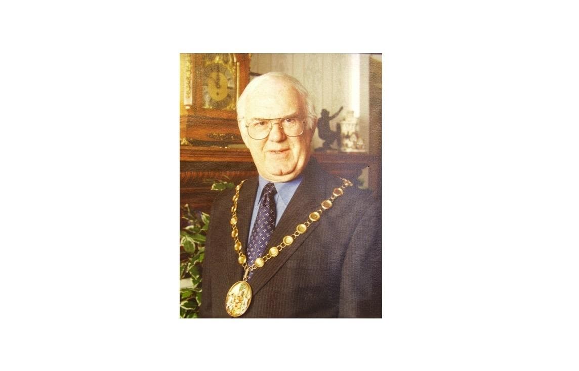 Joe Short Remembering the former Mayor of Whitnash Councillor Joe Short