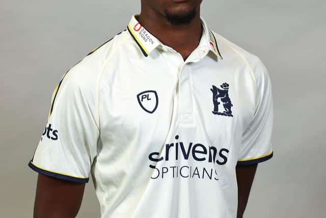 Che Simmonds has signed a contract extension.
