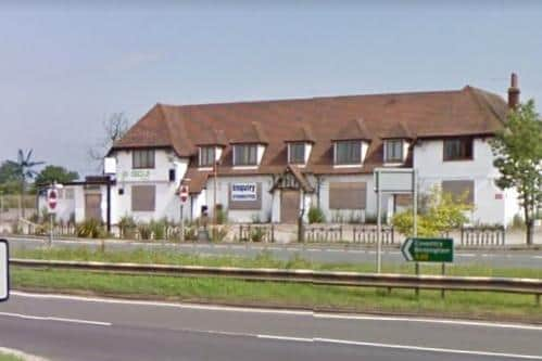 A view of the building following closure as a Chinese restaurant. In its life after Crazy Daisy's, it attracted attention for its light-up plastic palm tree, still in place on the left of this photo. Image: Google Street View.