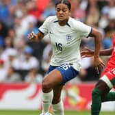 MILTON KEYNES, ENGLAND - JULY 01:  Jess Carter of England moves away from Diana Silva during the Women's International Friendly match between England and Portugal at Stadium mk on July 01, 2023 in Milton Keynes, England. (Photo by David Rogers/Getty Images)