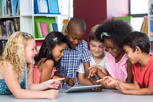 Parents support use of educational technology by children (photo: Adobe)