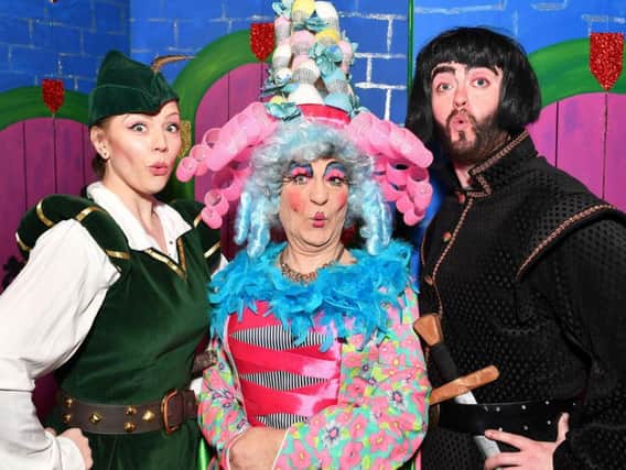 Robin Hood is taking to the stage at Rugby Theatre