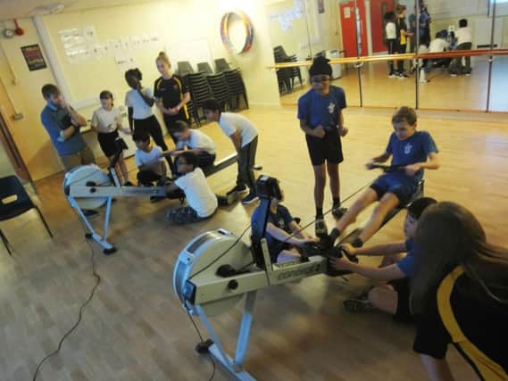 Rowers from Eastlands and Dunchurch Junior School in action