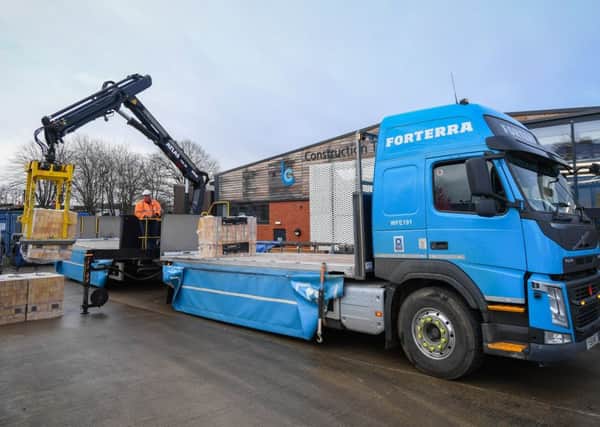 A delivery of 12,000 London Bricks to a Forterra-nominated Construction Hub. Copyright 2018 Mike Sewell (tel: 07966 417114) Photograph by Mikey Sewell.