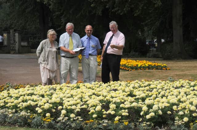 Heart of England judges inspect St Nicholas Park, Warwick on Tuesday.
MHLC-23-07-13 bloom Jul176