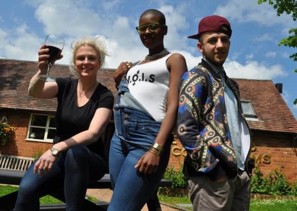 Jazz and hip-hop duo Ishia McKenley and Luke Hartnett from the VOIS are pictrued at the Newbold Comyn Arms with pub owner Sarah Miller.