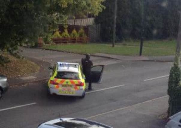 Armed police in Cubbington. LFsHZWZ38cdsouIw3dCA