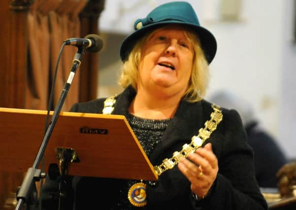 Whitnash mayor Cllr Judy Falp will switch on the lights at 6pm.