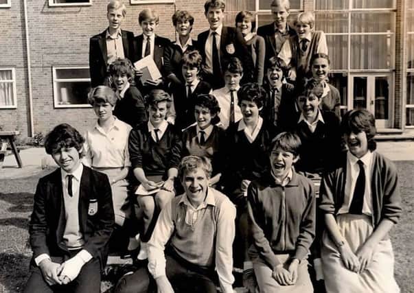 Kenilworth School pupils in 1984-85. 9TR476QoZNoTZbBoz-q-