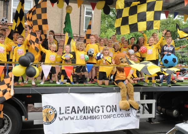 This year's Leamington Carnival parade NNL-161107-165753001