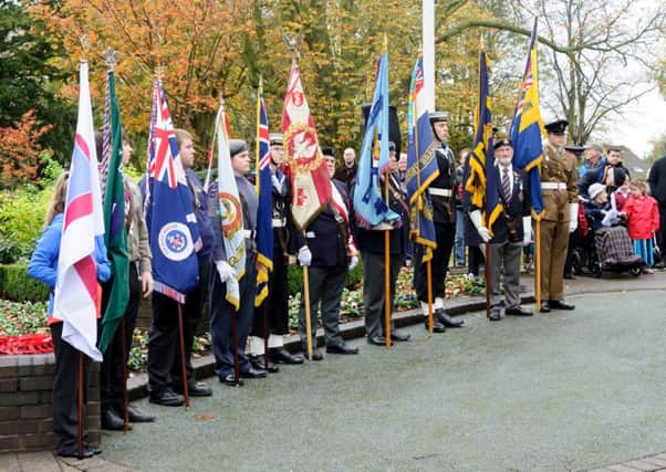 Remembrance Sunday 2015 in Rugby. NNL-160111-111933001