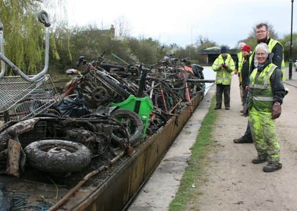 Inland Waterways Association (IWA) held their latest clean up of a mile-long stretch of the Grand Union Canal in Leamington and the adjoining towpath