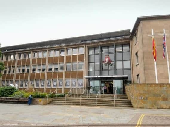 Warwickshire County Council's Cabinet voted to close 25 of the 39 children's centres in the county